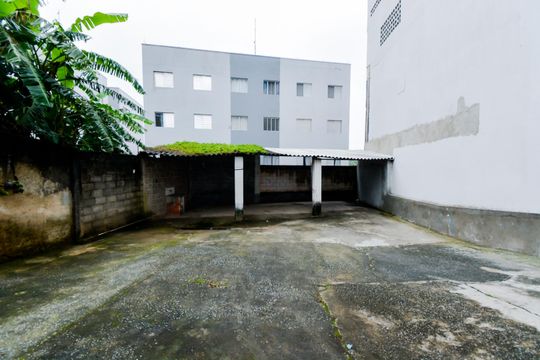 Vista do Quarto  - Casa 2 de casa para alugar com 2 quartos, 238m² em Jardim Aida, Guarulhos
