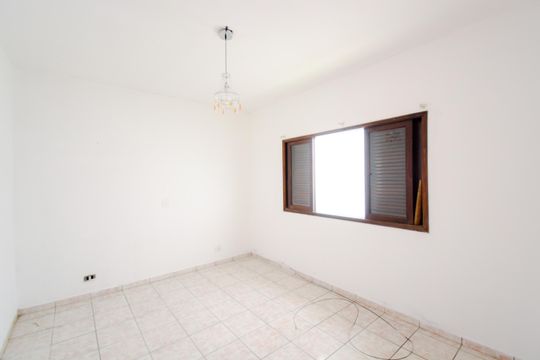 Quarto 1 de casa para alugar com 2 quartos, 238m² em Jardim Aida, Guarulhos