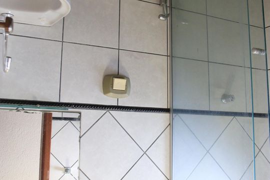 Banheiro de kitnet/studio para alugar com 1 quarto, 60m² em Setor Morais, Goiânia