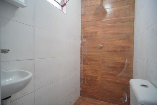 Banheiro de kitnet/studio para alugar com 1 quarto, 30m² em Rio Branco, São Leopoldo
