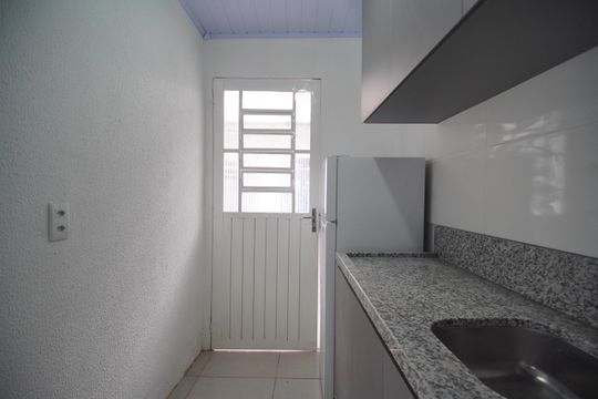 Cozinha de kitnet/studio para alugar com 1 quarto, 30m² em Rio Branco, São Leopoldo