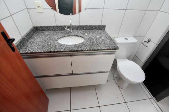 Banheiro da Suíte de apartamento para alugar com 3 quartos, 64m² em Diamante, Belo Horizonte