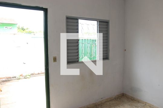Casa à venda com 9 quartos, 628m² em Jardim Guanabara, Goiânia