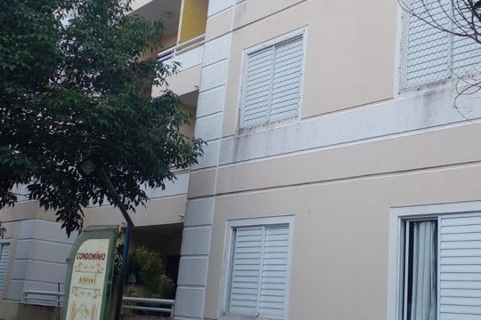 Área externa de apartamento para alugar com 2 quartos, 50m² em Jardim Isis, Cotia