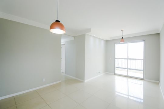 Apartamento à venda com 2 quartos, 77m² em Picanço, Guarulhos
