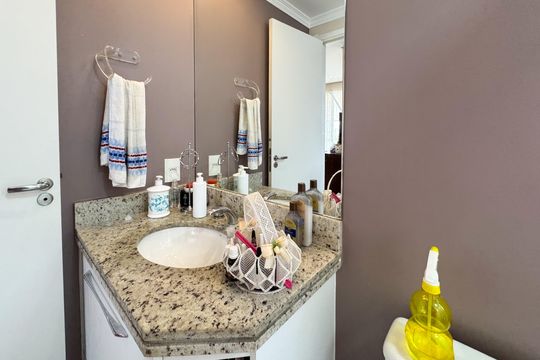 Banheiro Social de apartamento para alugar com 2 quartos, 54m² em Jardim Olavo Bilac, São Bernardo do Campo