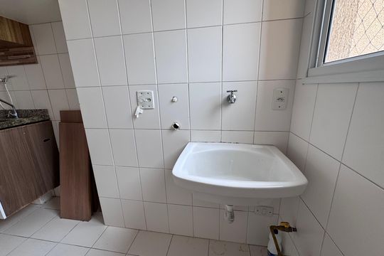Área de Serviço de apartamento para alugar com 2 quartos, 60m² em Santo Antônio, Osasco