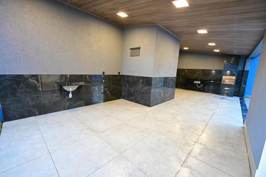 Casa para alugar com 3 quartos, 237m² em Parque Oeste Industrial, Goiânia