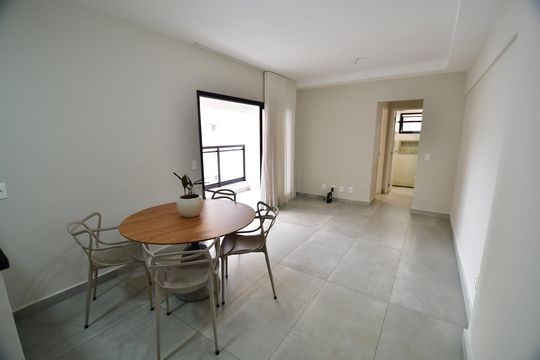 Apartamento para alugar com 1 quarto, 52m² em Cambuí, Campinas
