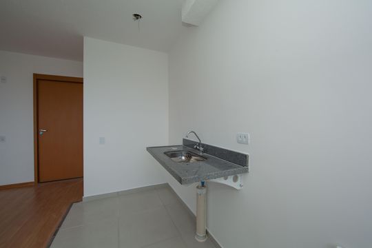 COZINHA de apartamento para alugar com 2 quartos, 53m² em Caiçaras, Belo Horizonte
