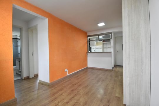 Sala de apartamento para alugar com 2 quartos, 49m² em Pinheirinho, Curitiba