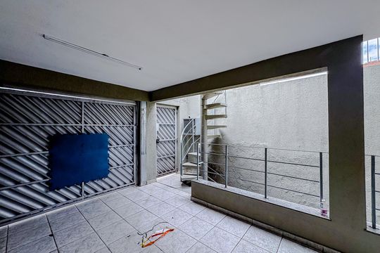 Garagem de casa para alugar com 3 quartos, 245m² em Vila Regente Feijó, São Paulo