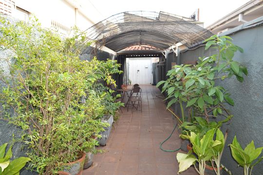 Garagem de casa para alugar com 4 quartos, 120m² em Jardim Paulista, Ribeirão Preto
