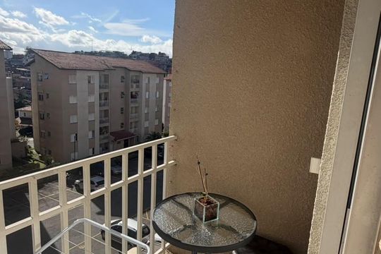 Varanda de apartamento para alugar com 2 quartos, 48m² em Jardim Sao Miguel, Ferraz de Vasconcelos