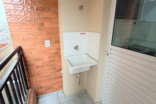 Área de serviço de apartamento para alugar com 2 quartos, 43m² em Jardim Tres Irmaos, Taboão da Serra