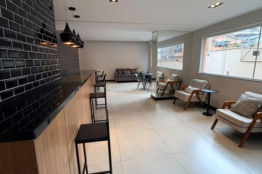 Área externa de apartamento para alugar com 2 quartos, 43m² em Jardim Tres Irmaos, Taboão da Serra