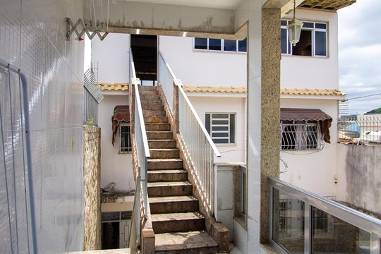 Área de Serviço de casa para alugar com 4 quartos, 500m² em Porto da Madama, São Gonçalo