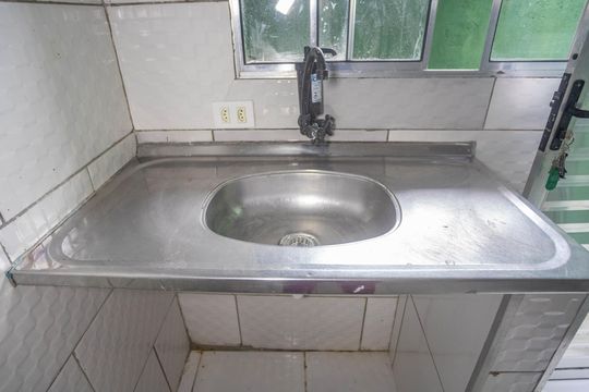 Cozinha de casa para alugar com 1 quarto, 30m² em Cidade Júlia, São Paulo