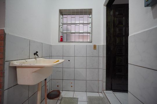 Área de Serviço de casa para alugar com 1 quarto, 60m² em Agronômica, Florianópolis