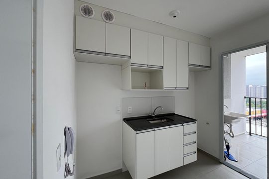 Cozinha de apartamento para alugar com 2 quartos, 42m² em Freguesia do Ó, São Paulo