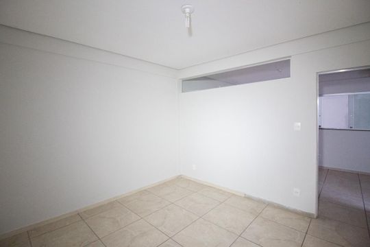 Quarto 2 de casa para alugar com 2 quartos, 50m² em Ipiranga, Belo Horizonte