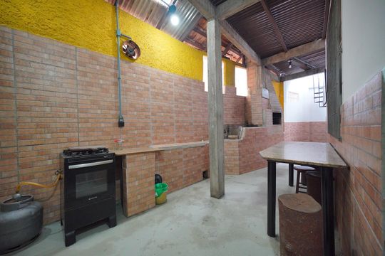 Área comum de casa para alugar com 1 quarto, 60m² em Agronômica, Florianópolis