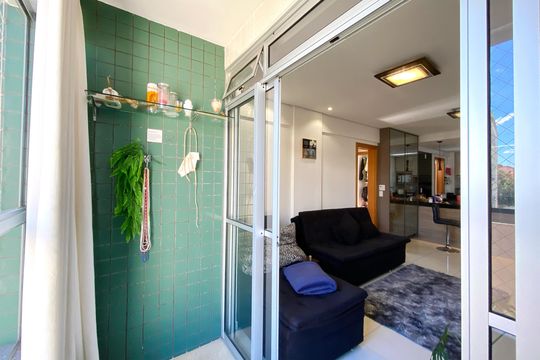 Varanda da Sala de apartamento para alugar com 3 quartos, 90m² em Santa Tereza, Belo Horizonte
