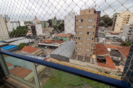 VISTA DA SACADA QUARTO 1 de apartamento para alugar com 3 quartos, 92m² em Vila Itapura, Campinas