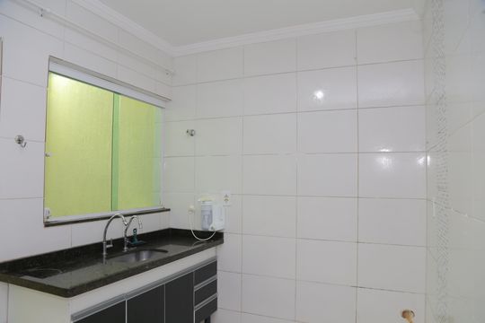 Cozinha de casa de condomínio para alugar com 2 quartos, 50m² em Itaquera, São Paulo