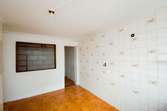 Cozinha de casa para alugar com 1 quarto, 54m² em Jardim Aida, Guarulhos