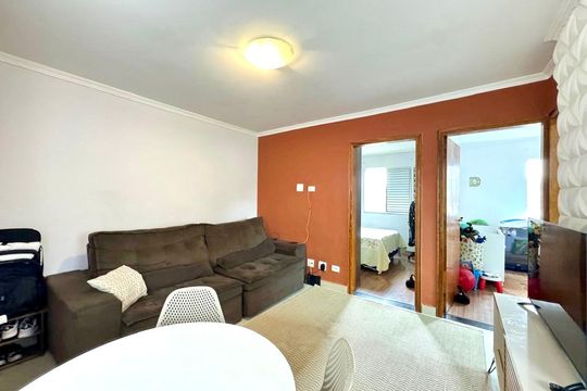 Sala de apartamento para alugar com 2 quartos, 50m² em Jardim Valeria, Guarulhos