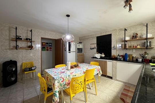 Casa à venda com 4 quartos, 250m² em Ceilândia, Brasília