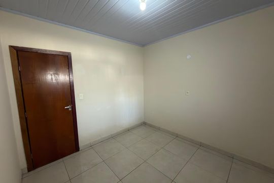 Casa para alugar com 3 quartos, 145m² em Qng 18, Brasília