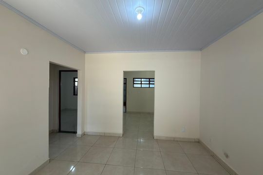 Casa para alugar com 3 quartos, 145m² em Qng 18, Brasília