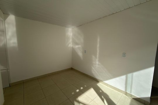 Casa para alugar com 2 quartos, 46m² em Qng 18, Brasília
