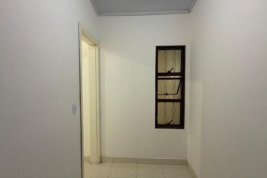 Casa para alugar com 1 quarto, 45m² em Qng 18, Brasília