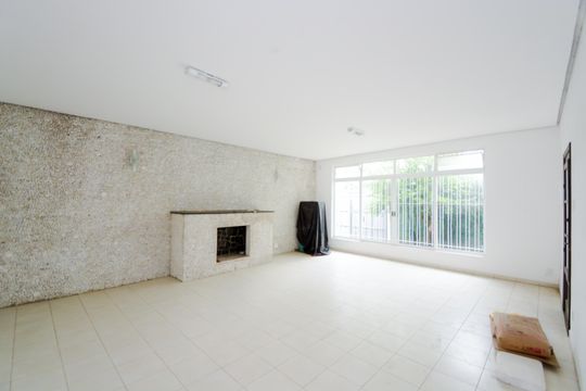 Casa à venda com 3 quartos, 300m² em Centro, Guarulhos