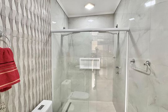 Banheiro Social 1 de casa de condomínio à venda com 3 quartos, 120m² em Cachoeirinha, Belo Horizonte