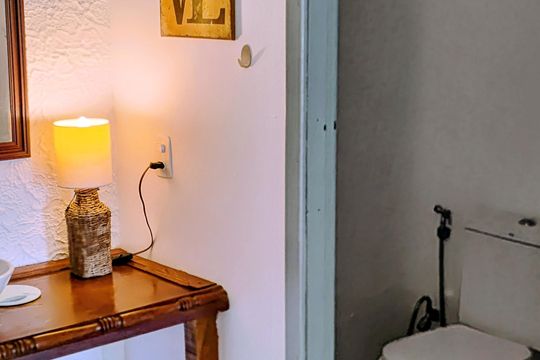 Banheiro de apartamento para alugar com 1 quarto, 31m² em Valparaíso, Petrópolis