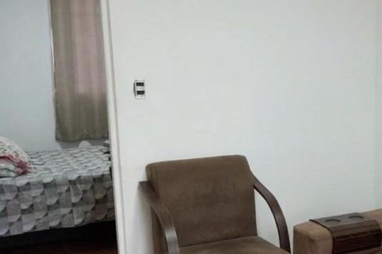Sala de apartamento para alugar com 2 quartos, 44m² em Conjunto Habitacional Presidente Castelo Branco, Carapicuíba