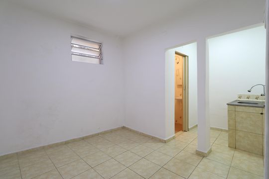 Cozinha  de casa para alugar com 1 quarto, 45m² em Vila Romana, São Paulo