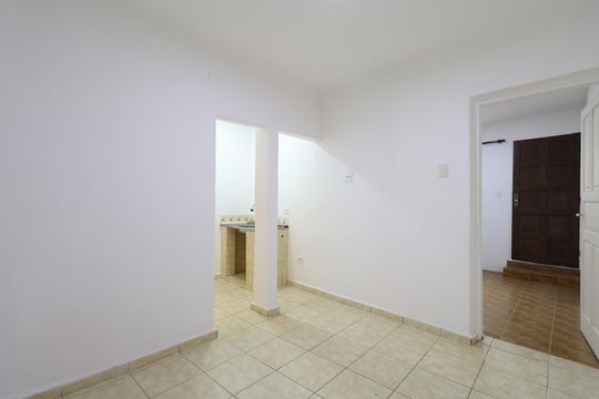 Cozinha  de casa para alugar com 1 quarto, 45m² em Vila Romana, São Paulo