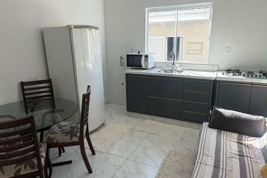 Apartamento para alugar com 2 quartos, 45m² em Alto Ribeirão Leste, Florianópolis