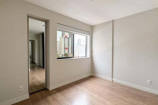 Suíte 1 de apartamento à venda com 2 quartos, 70m² em Funcionários, Belo Horizonte
