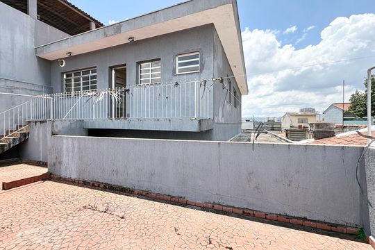 Quintal de casa para alugar com 3 quartos, 125m² em Vila Cavaton, São Paulo