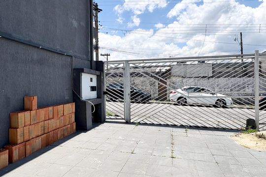 Garagem de casa para alugar com 3 quartos, 125m² em Vila Cavaton, São Paulo
