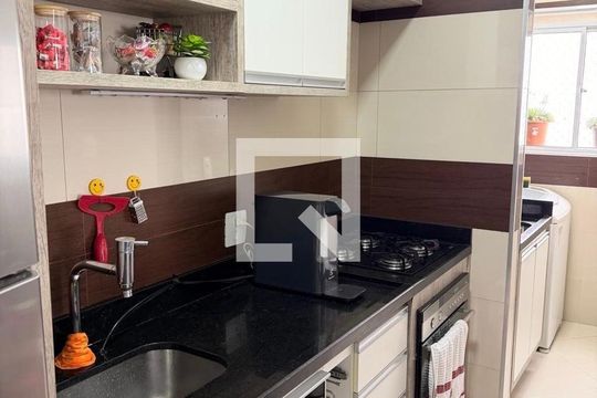 Cozinha de apartamento à venda com 3 quartos, 67m² em Vila Curuçá, Santo André
