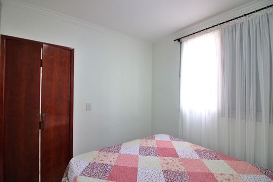Quarto  de apartamento para alugar com 2 quartos, 44m² em Santa Terezinha, São Bernardo do Campo