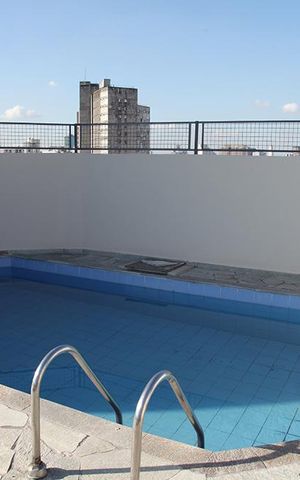 Studio à venda com 50m², 1 quarto e 1 vagaPiscina