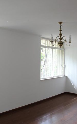 Apartamento à venda com 90m², 2 quartos e 1 vagaSala